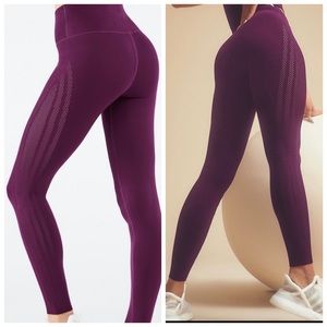 Fabletics SkulptKnit Leggings Size L,